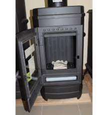 Печь-камин чугунный Invicta Remilly в интерьере Амазонка бай фото в Барановичах