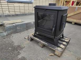 Купить чугунный Печь-камин EVEREST S13 в Барановичах фото в интерьере в Барановичах