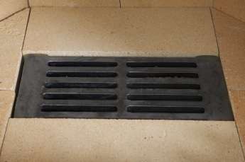 Стальной недорогой камин с колосником Бавария призматик пристенно-угловой фото в Барановичах