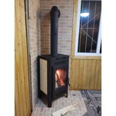 Недорогой камин со стеклом Бавария Оптима с плитой фото в интерьере в Барановичах