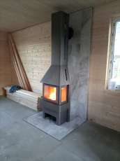 Недорогой камин Бавария со стеклами графит фото в интерьере в Барановичах