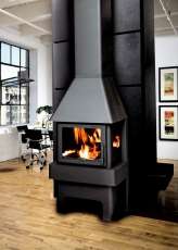 Недорогой камин Бавария 3 стекла чёрная фото в интерьере хай-тек в Барановичах