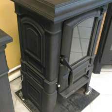 Печь-камин чугунный FireWay Bruno в интерьере чёрный Амазонка бай фото в Барановичах