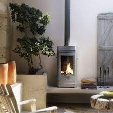 Печь-камин Invicta Cassine чугун в интерьере Амазонка бай фото в Барановичах