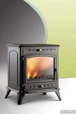 Печь-камин чугунный Invicta Altea в интерьере Амазонка бай фото в Барановичах