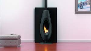 Печь-камин чугунный Invicta OVATIO в интерьере Амазонка бай фото в Барановичах